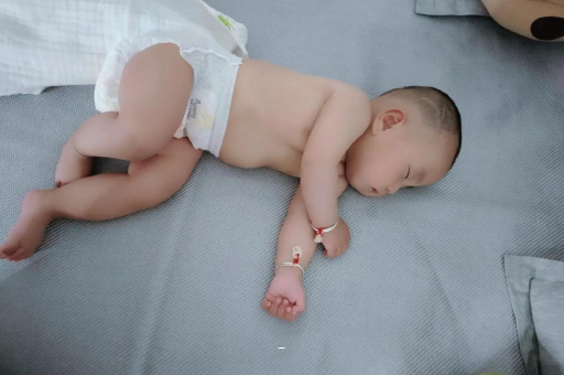 巴彦淖尔市2岁宝宝发烧